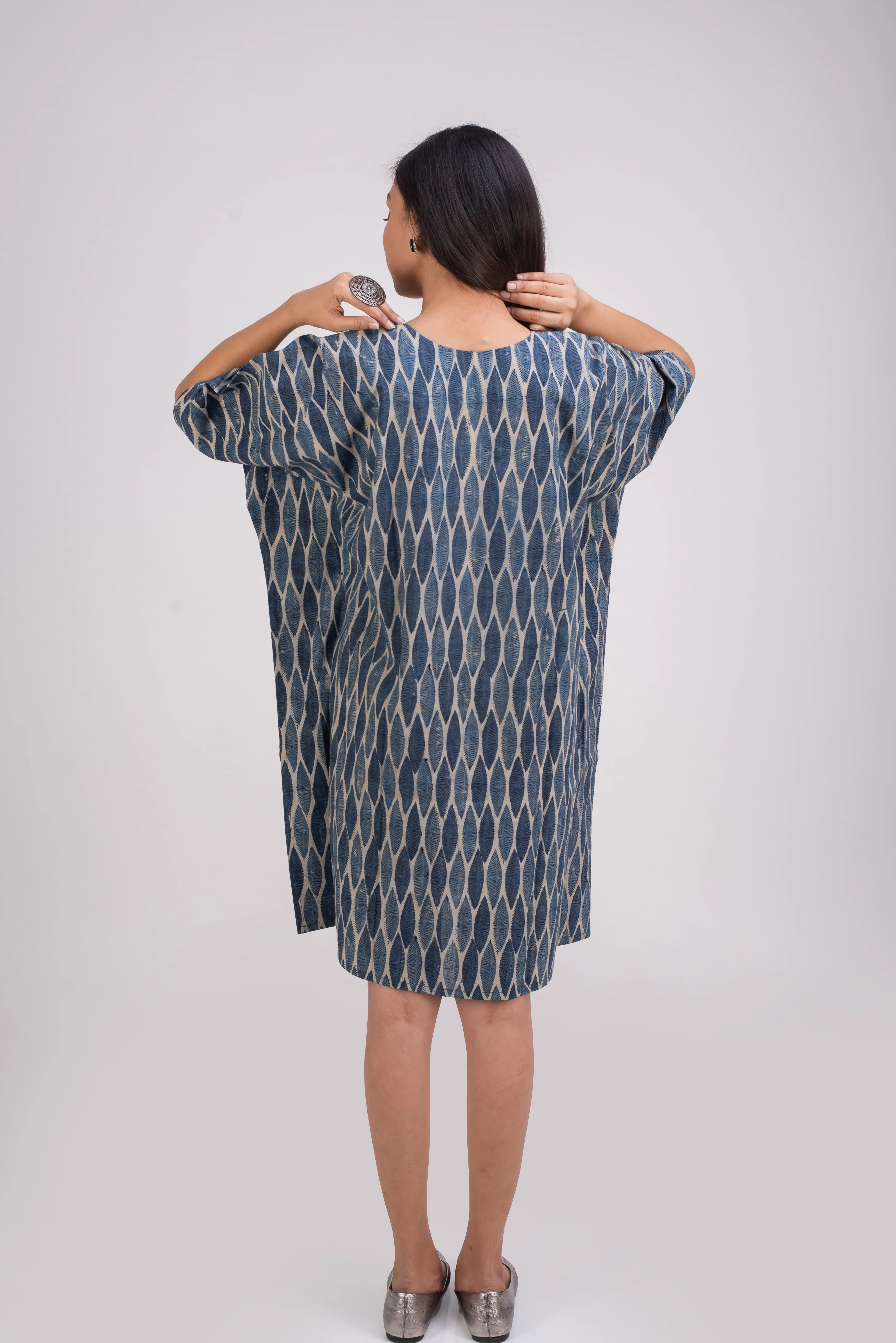 510-108  Whitelotus "Sony" kaftan knee length Women's Dress