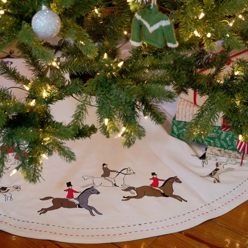 Embroidered Hunt Scene Canvas Tree Skirt