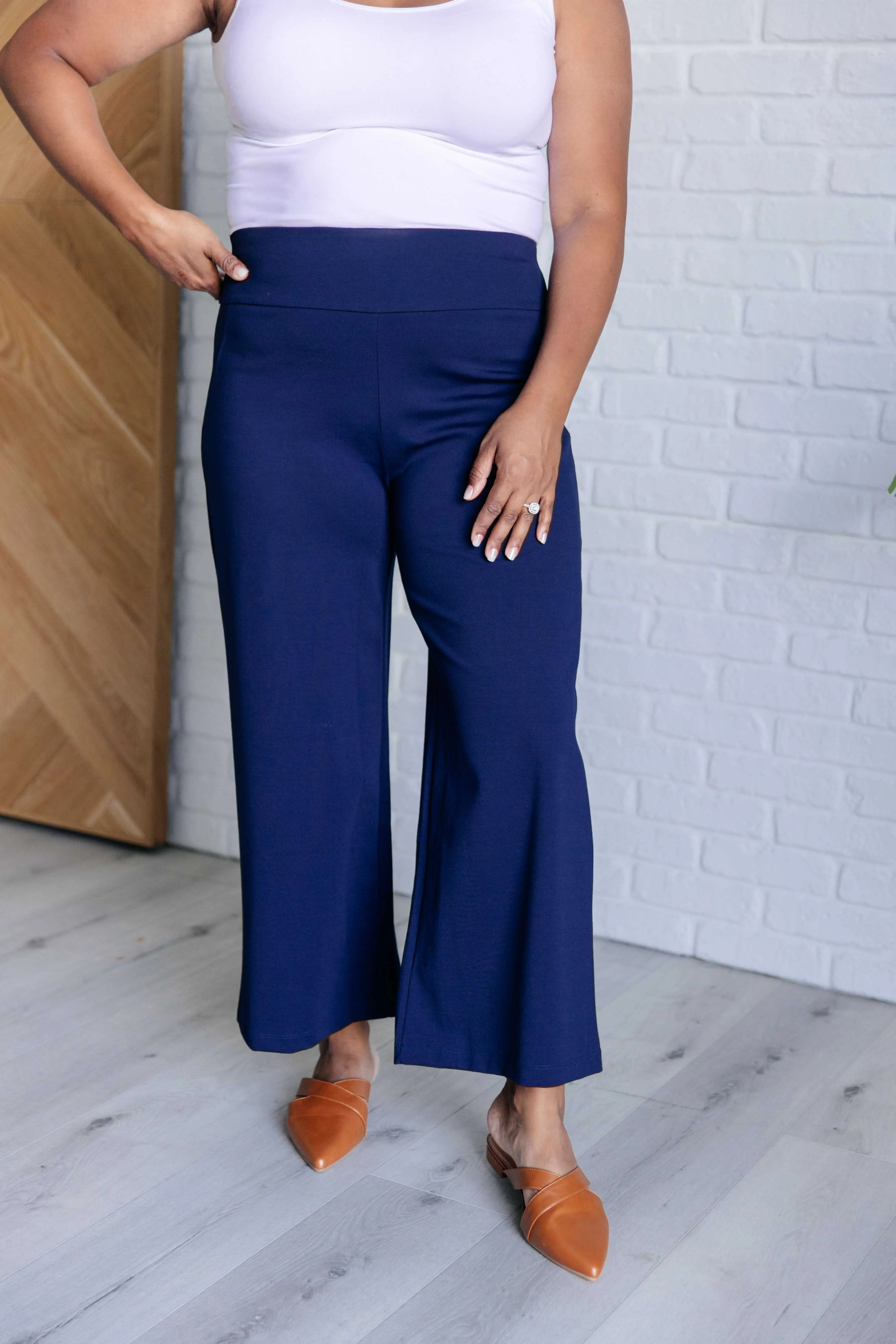 Magic Wide Leg Crop Pants in Navy - 10/10