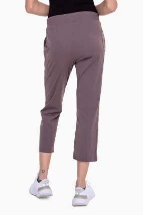 Mono B Graphene-Blend Capri Active Pants