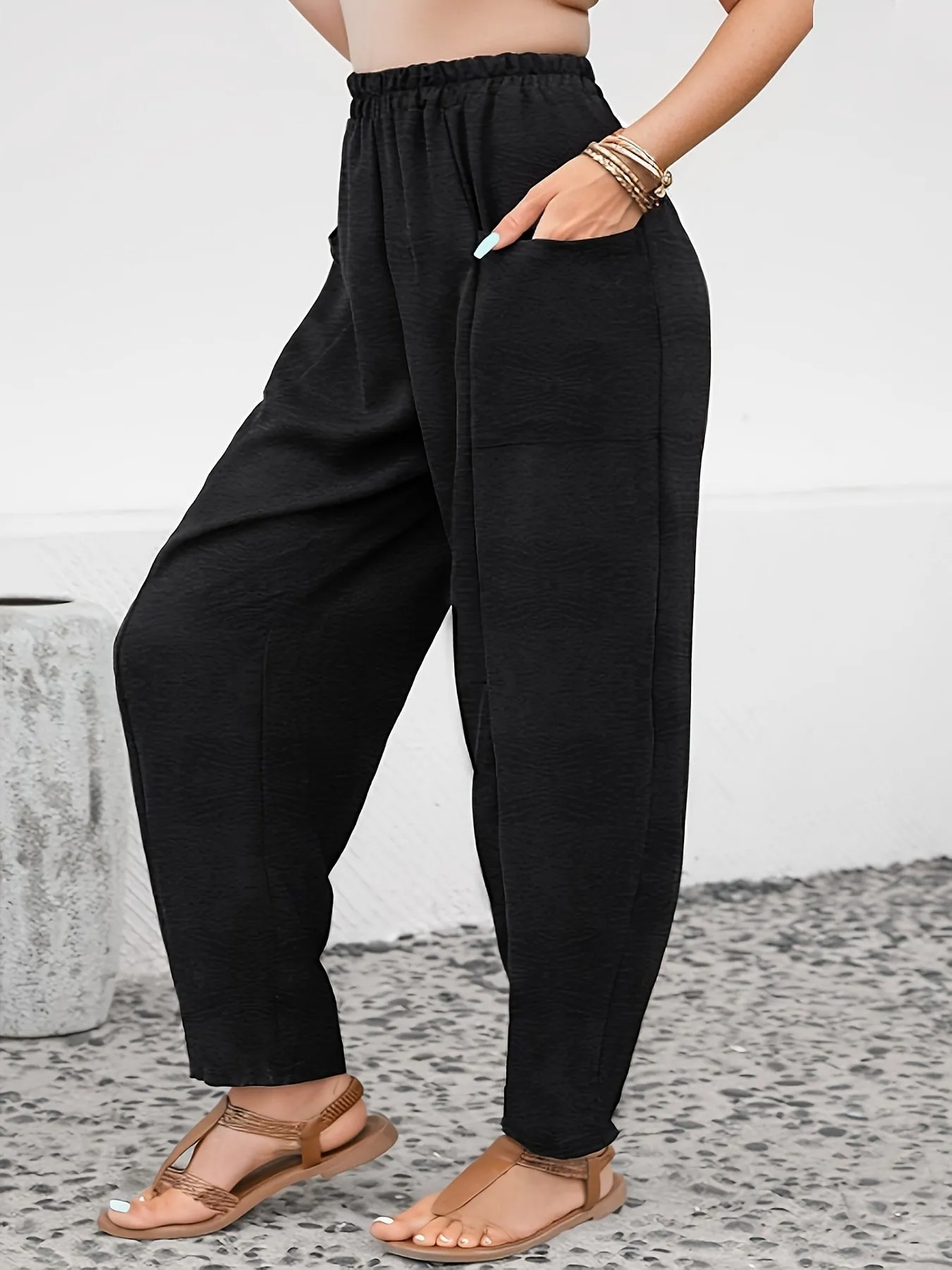 Plus Size Solid High Rise Tapered Leg Trousers - Comfort Meets Style with Convenient Pockets