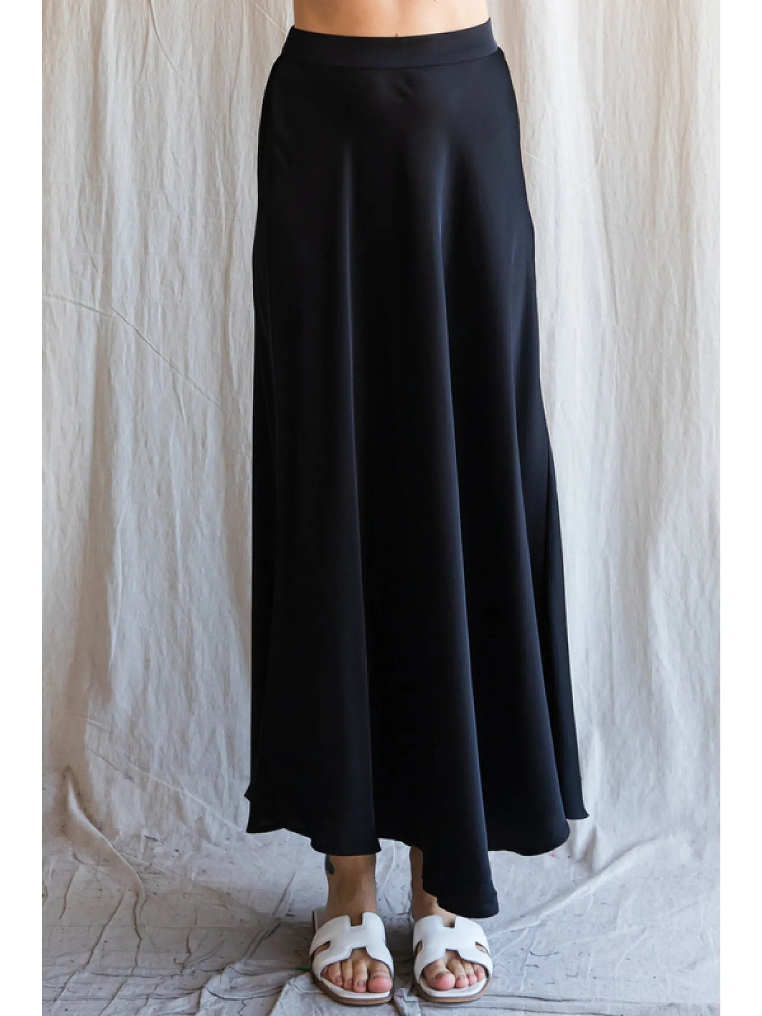 SATIN BLACK SKIRT