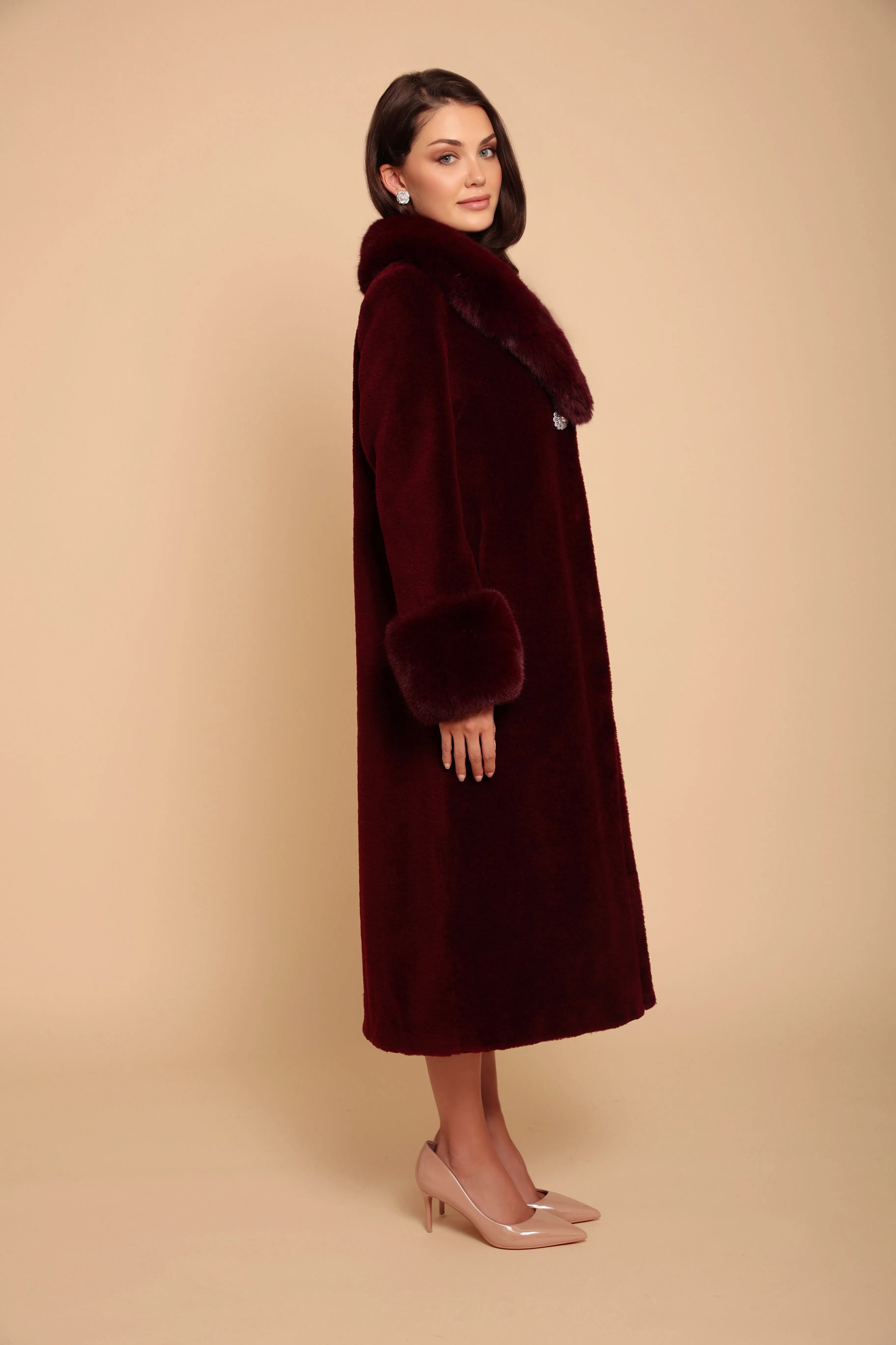 'Sunset Boulevard' Long Wool Coat with Faux Fur Collar in Rosso