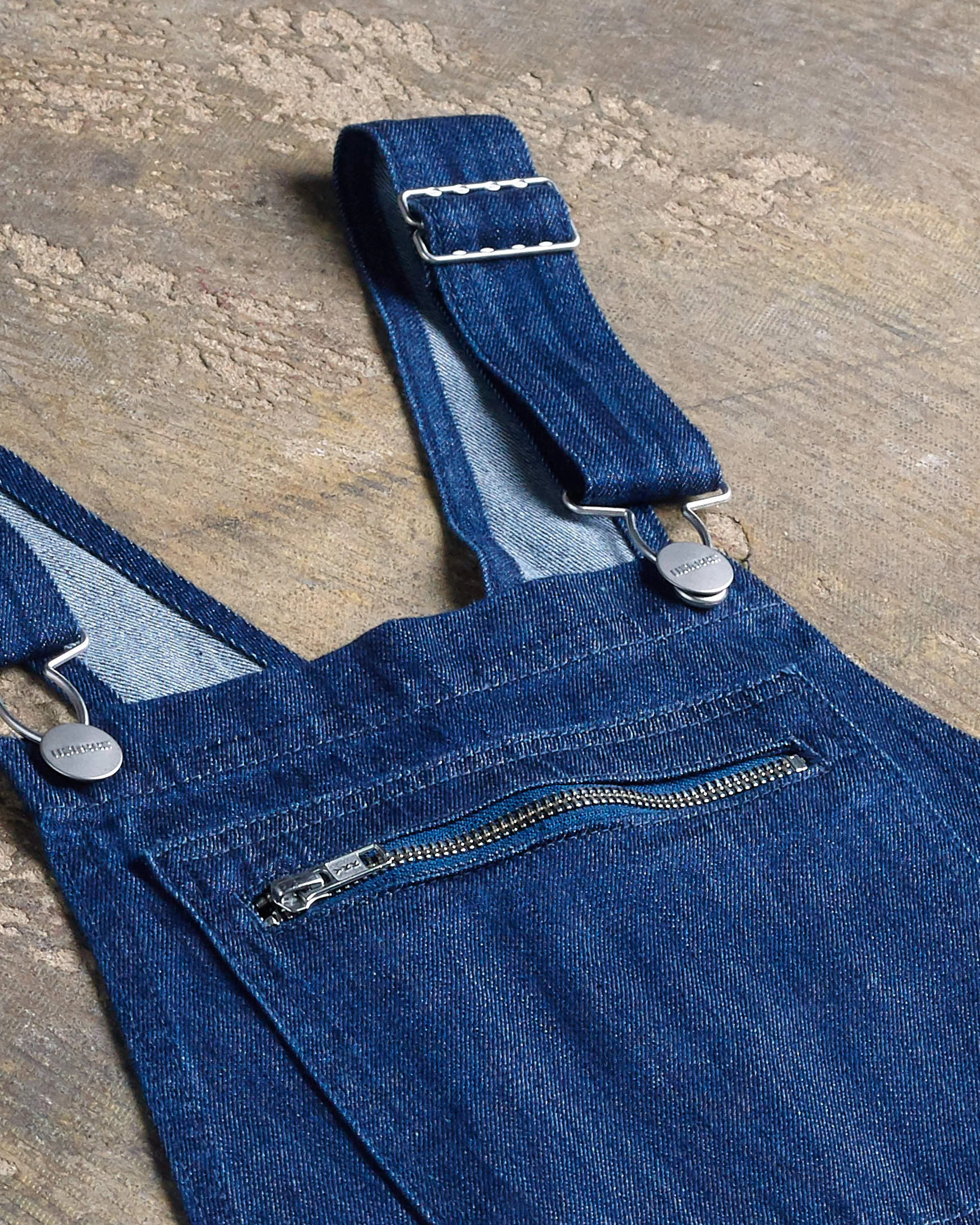 The #2002 womens pinafore overall - Rinsed Denim