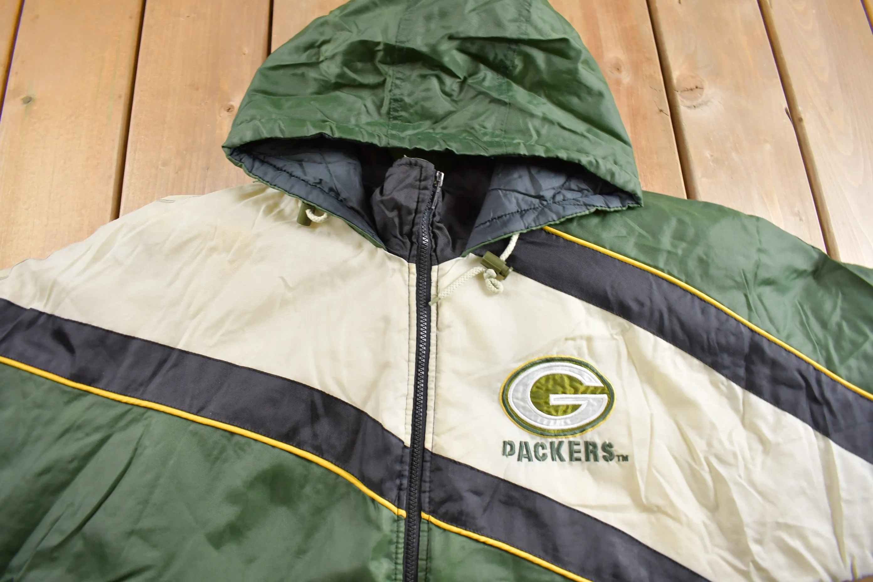 Vintage 1990s Green Bay Packers NFL Game Day Puffer Jacket