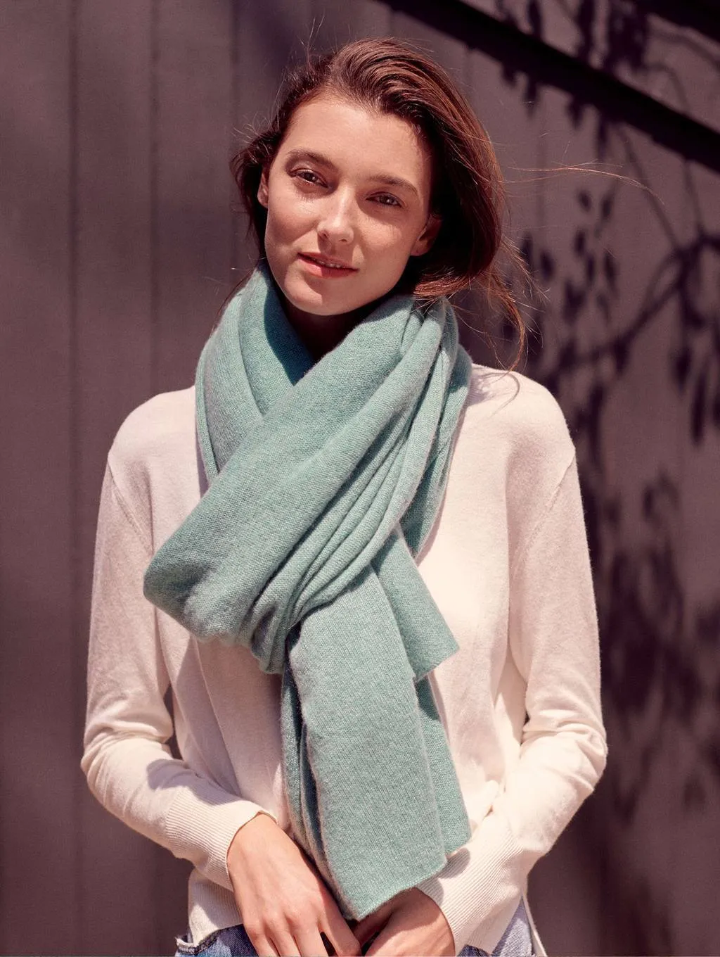 White   Warren - Travel Wrap in Dusty Jade Heather